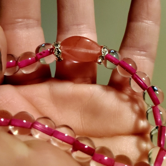 New White Crystal Ball Red Cherry Quartz Bracelet. - Picture 3 of 6